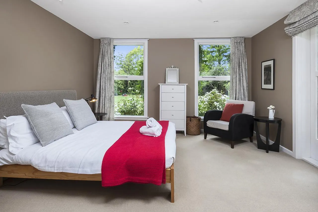 Holiday home French City Mansion Villa Christchurch