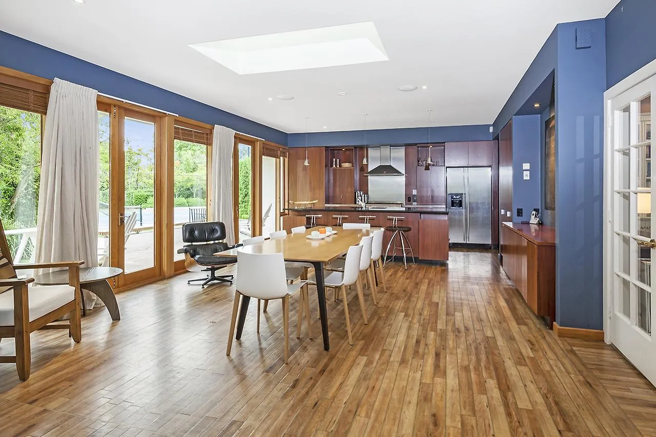 French City Mansion Villa Christchurch Holiday home